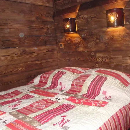 D'hotes De La Source Bed & Breakfast *