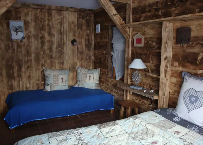 D'hotes De La Source 3*
